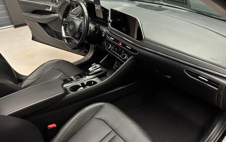 Hyundai Sonata VIII, 2020 год, 2 500 000 рублей, 20 фотография