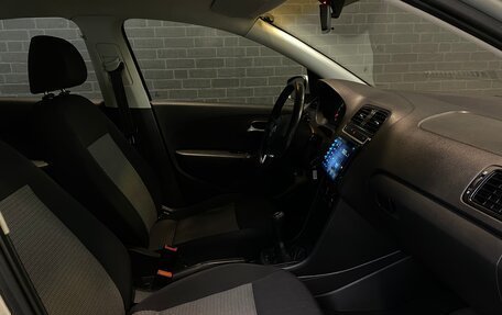 Volkswagen Polo VI (EU Market), 2011 год, 650 000 рублей, 11 фотография