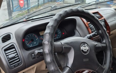 Nissan Terrano II рестайлинг, 2001 год, 390 000 рублей, 6 фотография