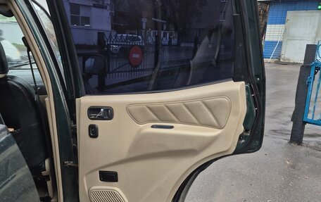 Nissan Terrano II рестайлинг, 2001 год, 390 000 рублей, 11 фотография