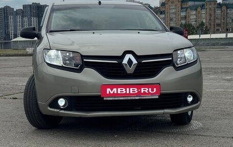 Renault Logan II, 2014 год, 450 000 рублей, 10 фотография