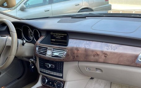 Mercedes-Benz CLS, 2013 год, 2 500 000 рублей, 10 фотография