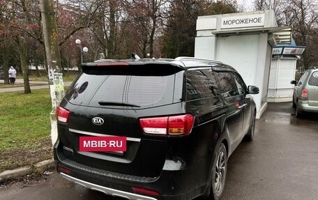 KIA Carnival III, 2016 год, 2 050 000 рублей, 4 фотография