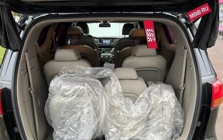 KIA Carnival III, 2016 год, 2 050 000 рублей, 10 фотография