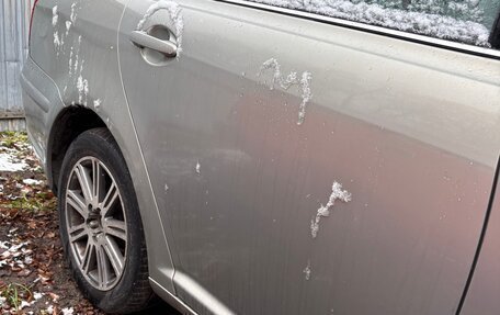 Toyota Avensis III рестайлинг, 2004 год, 495 000 рублей, 5 фотография