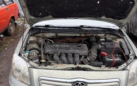 Toyota Avensis III рестайлинг, 2004 год, 495 000 рублей, 11 фотография