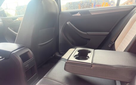 Volkswagen Jetta VI, 2016 год, 1 349 000 рублей, 12 фотография