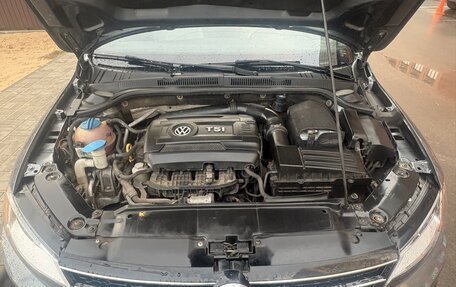 Volkswagen Jetta VI, 2016 год, 1 349 000 рублей, 16 фотография