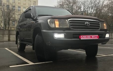 Toyota Land Cruiser 100 рестайлинг 2, 2005 год, 2 500 000 рублей, 2 фотография