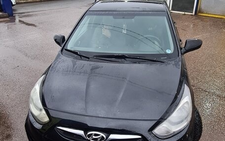 Hyundai Solaris II рестайлинг, 2012 год, 450 000 рублей, 16 фотография