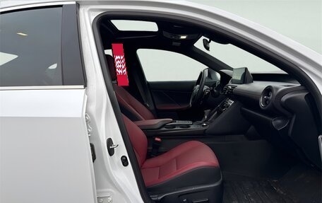 Lexus IS III, 2024 год, 10 924 973 рублей, 9 фотография