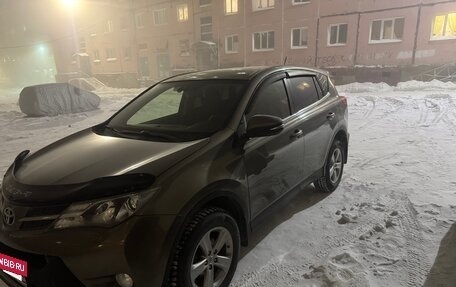 Toyota RAV4, 2013 год, 2 200 000 рублей, 2 фотография