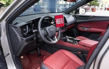 Lexus NX, 2023 год, 5 900 000 рублей, 10 фотография