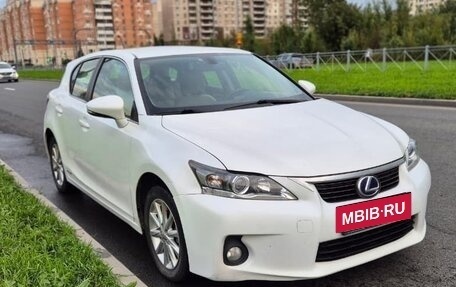 Lexus CT I рестайлинг, 2011 год, 1 350 000 рублей, 2 фотография