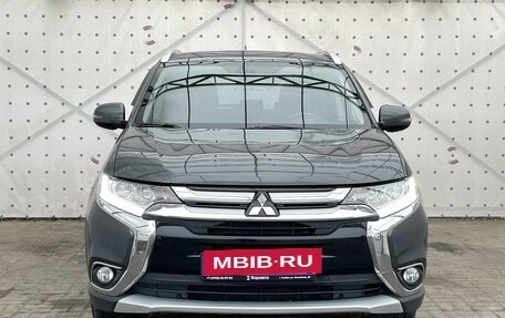 Mitsubishi Outlander III рестайлинг 3, 2016 год, 1 750 000 рублей, 3 фотография