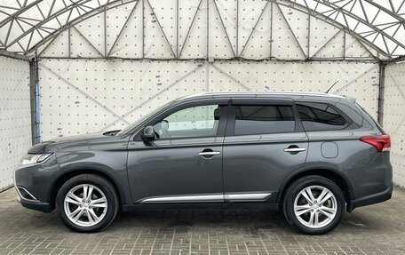Mitsubishi Outlander III рестайлинг 3, 2016 год, 1 750 000 рублей, 10 фотография