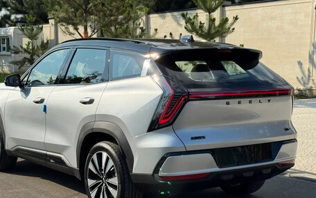 Geely Atlas, 2025 год, 2 750 000 рублей, 7 фотография