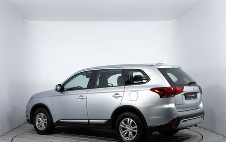 Mitsubishi Outlander III рестайлинг 3, 2021 год, 2 520 000 рублей, 7 фотография