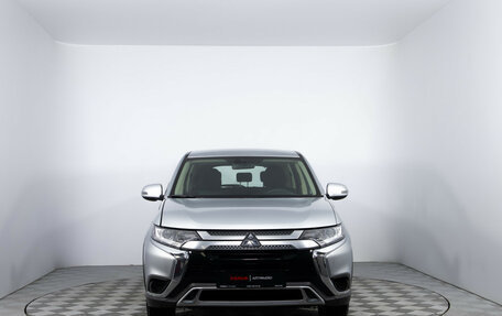 Mitsubishi Outlander III рестайлинг 3, 2021 год, 2 520 000 рублей, 2 фотография