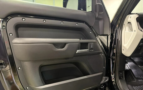 Land Rover Defender II, 2025 год, 13 900 782 рублей, 15 фотография