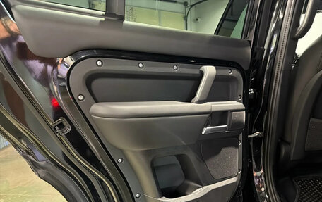 Land Rover Defender II, 2025 год, 13 900 782 рублей, 19 фотография