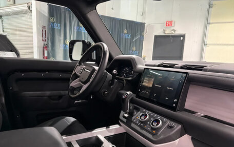 Land Rover Defender II, 2025 год, 13 900 782 рублей, 28 фотография