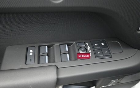 Land Rover Defender II, 2025 год, 14 515 781 рублей, 21 фотография