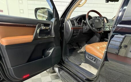 Toyota Land Cruiser 200, 2015 год, 4 200 000 рублей, 17 фотография