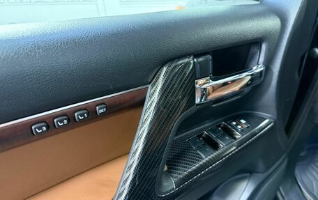 Toyota Land Cruiser 200, 2015 год, 4 200 000 рублей, 16 фотография