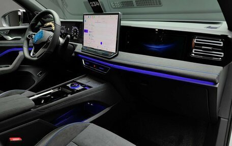 Volkswagen Tiguan, 2025 год, 5 300 000 рублей, 21 фотография