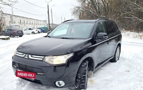 Mitsubishi Outlander III рестайлинг 3, 2012 год, 1 250 000 рублей, 4 фотография