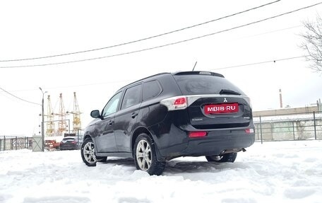 Mitsubishi Outlander III рестайлинг 3, 2012 год, 1 250 000 рублей, 3 фотография