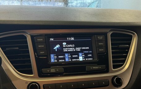 Hyundai Solaris II рестайлинг, 2019 год, 1 275 000 рублей, 10 фотография