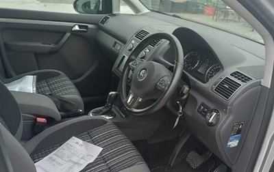 Volkswagen Touran III, 2012 год, 1 280 000 рублей, 1 фотография