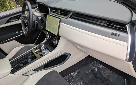 Jaguar F-Pace, 2023 год, 9 200 000 рублей, 11 фотография