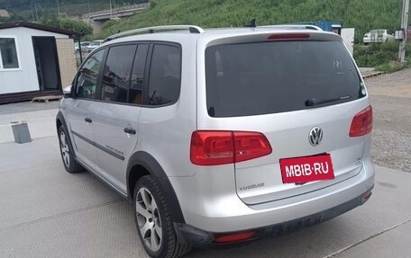 Volkswagen Touran III, 2012 год, 1 280 000 рублей, 3 фотография