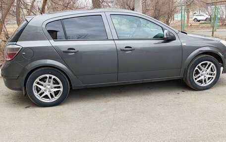 Opel Astra H, 2011 год, 550 000 рублей, 1 фотография