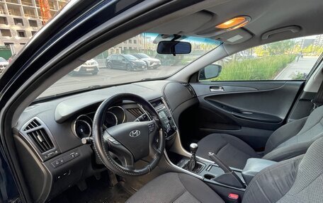 Hyundai Sonata VI, 2010 год, 859 000 рублей, 12 фотография