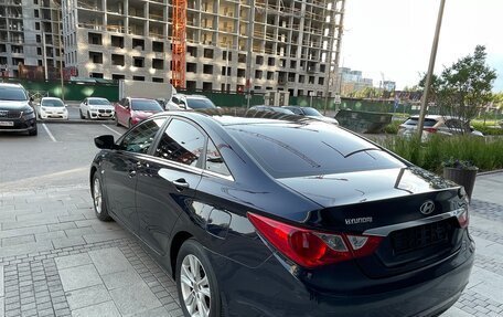 Hyundai Sonata VI, 2010 год, 859 000 рублей, 10 фотография