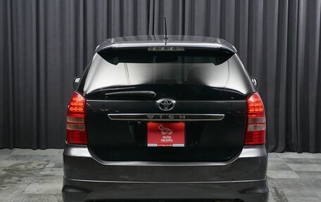 Toyota Wish II, 2003 год, 747 000 рублей, 5 фотография