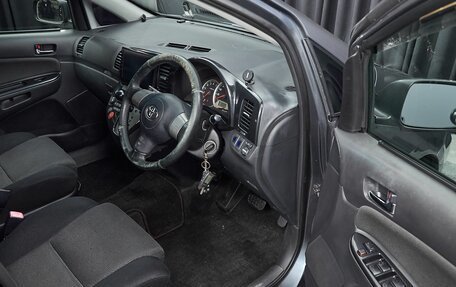 Toyota Wish II, 2003 год, 747 000 рублей, 8 фотография