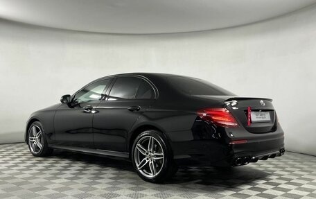 Mercedes-Benz E-Класс, 2019 год, 3 799 000 рублей, 6 фотография