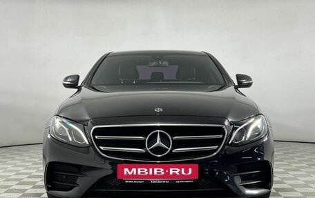 Mercedes-Benz E-Класс, 2019 год, 3 799 000 рублей, 2 фотография