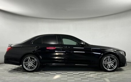 Mercedes-Benz E-Класс, 2019 год, 3 799 000 рублей, 4 фотография
