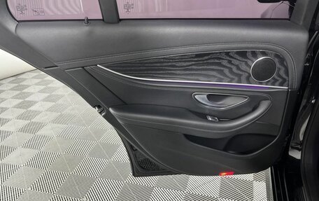 Mercedes-Benz E-Класс, 2019 год, 3 799 000 рублей, 10 фотография