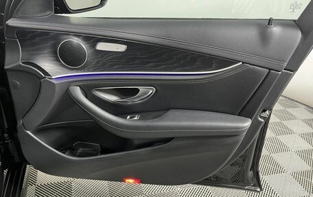 Mercedes-Benz E-Класс, 2019 год, 3 799 000 рублей, 19 фотография