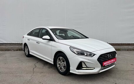 Hyundai Sonata VII, 2018 год, 1 899 000 рублей, 3 фотография