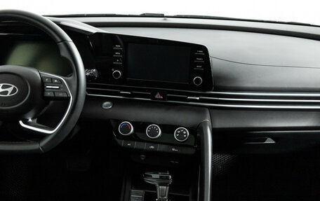 Hyundai Elantra, 2023 год, 2 329 898 рублей, 14 фотография