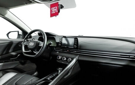 Hyundai Elantra, 2023 год, 2 329 898 рублей, 9 фотография