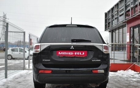 Mitsubishi Outlander III рестайлинг 3, 2013 год, 1 279 000 рублей, 4 фотография